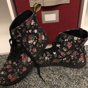 Women’s Doc Martens